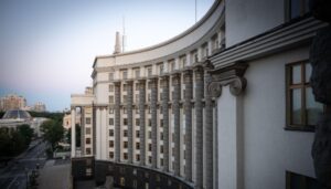 Уряд запускає механізм компенсацій бізнесу за зруйноване майно та страхування від воєнних ризиків