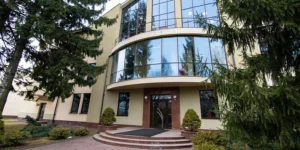 Чому чотири з п’яти iPhone в Україні «сірі», і як це шкодить всім? Відверта розмова з офіційним дистриб’ютором Apple